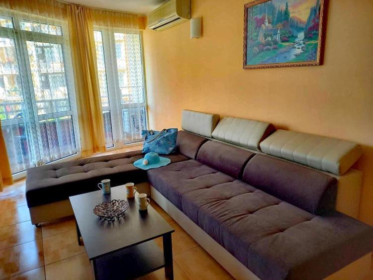 Central Plaza Apartment Slăntjev Brjag Exteriör bild