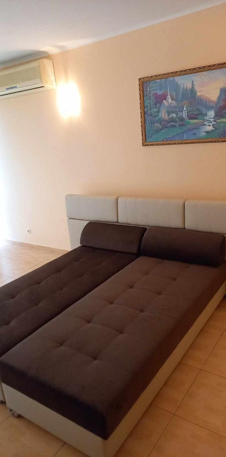 Central Plaza Apartment Slăntjev Brjag Exteriör bild