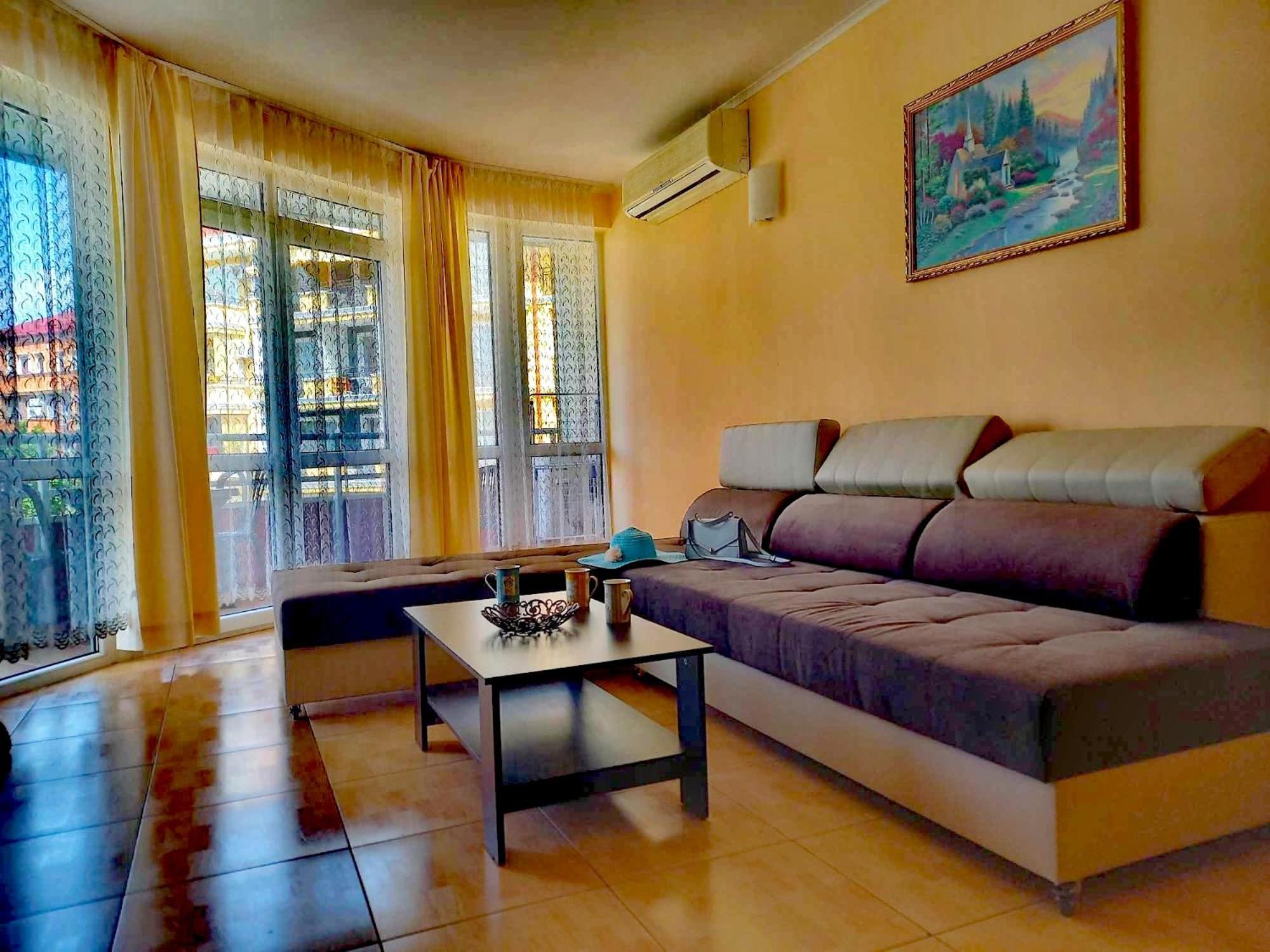 Central Plaza Apartment Slăntjev Brjag Exteriör bild