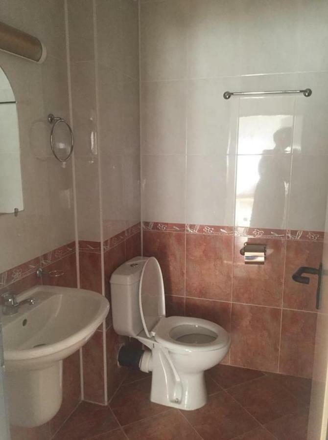 Central Plaza Apartment Slăntjev Brjag Exteriör bild